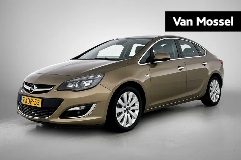 Opel Astra (2013)