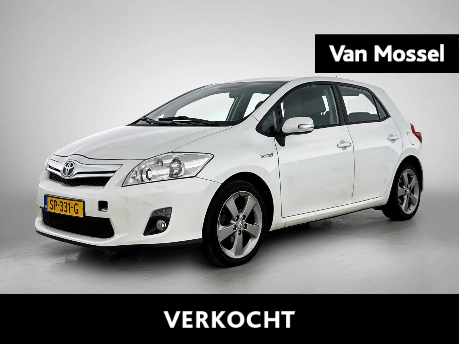 Toyota Auris (2012) — foto 1