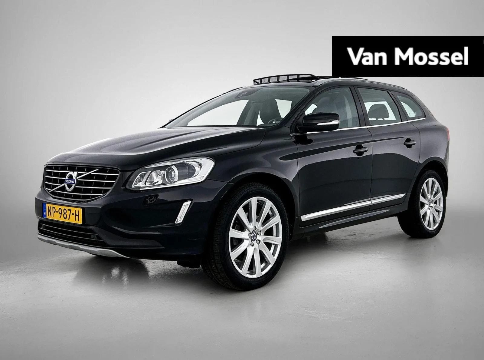 Volvo XC60 (2017) — foto 1