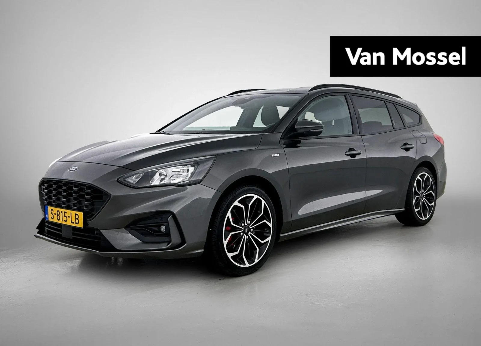 Ford Focus (2021) — foto 1