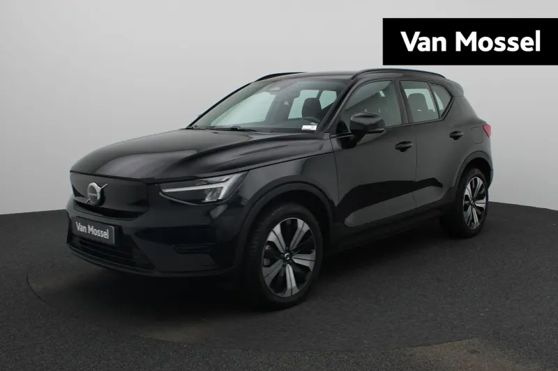 Volvo XC40 (2022)