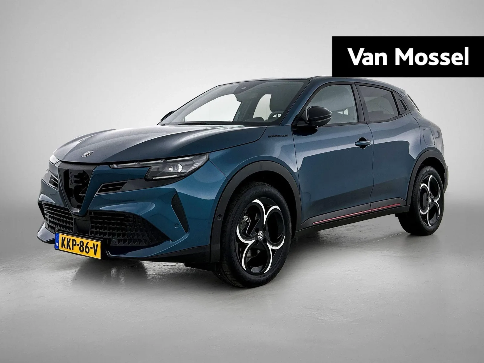 Alfa Romeo Junior (2025) — foto 1