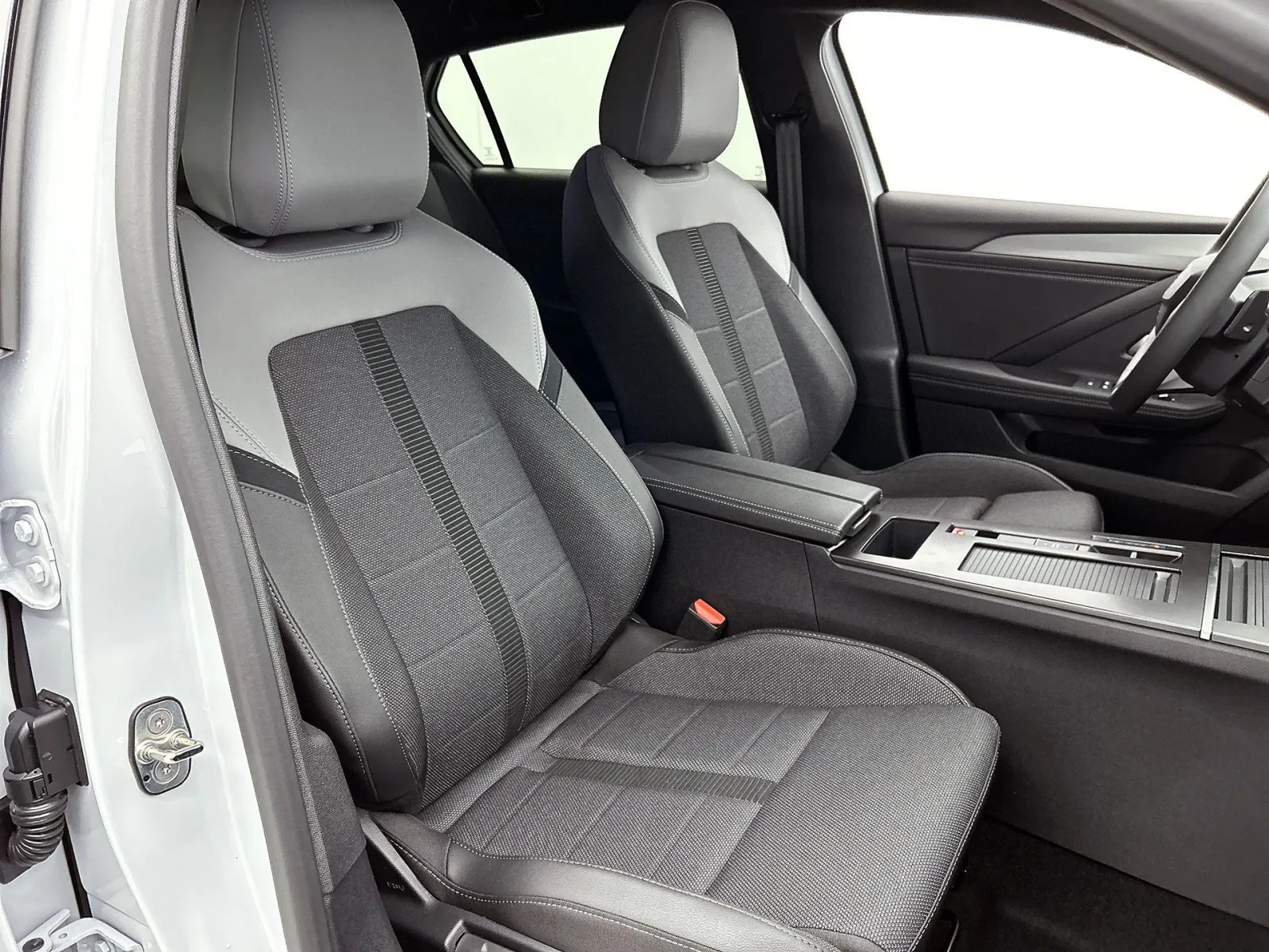 Opel Astra (2026) — foto 1