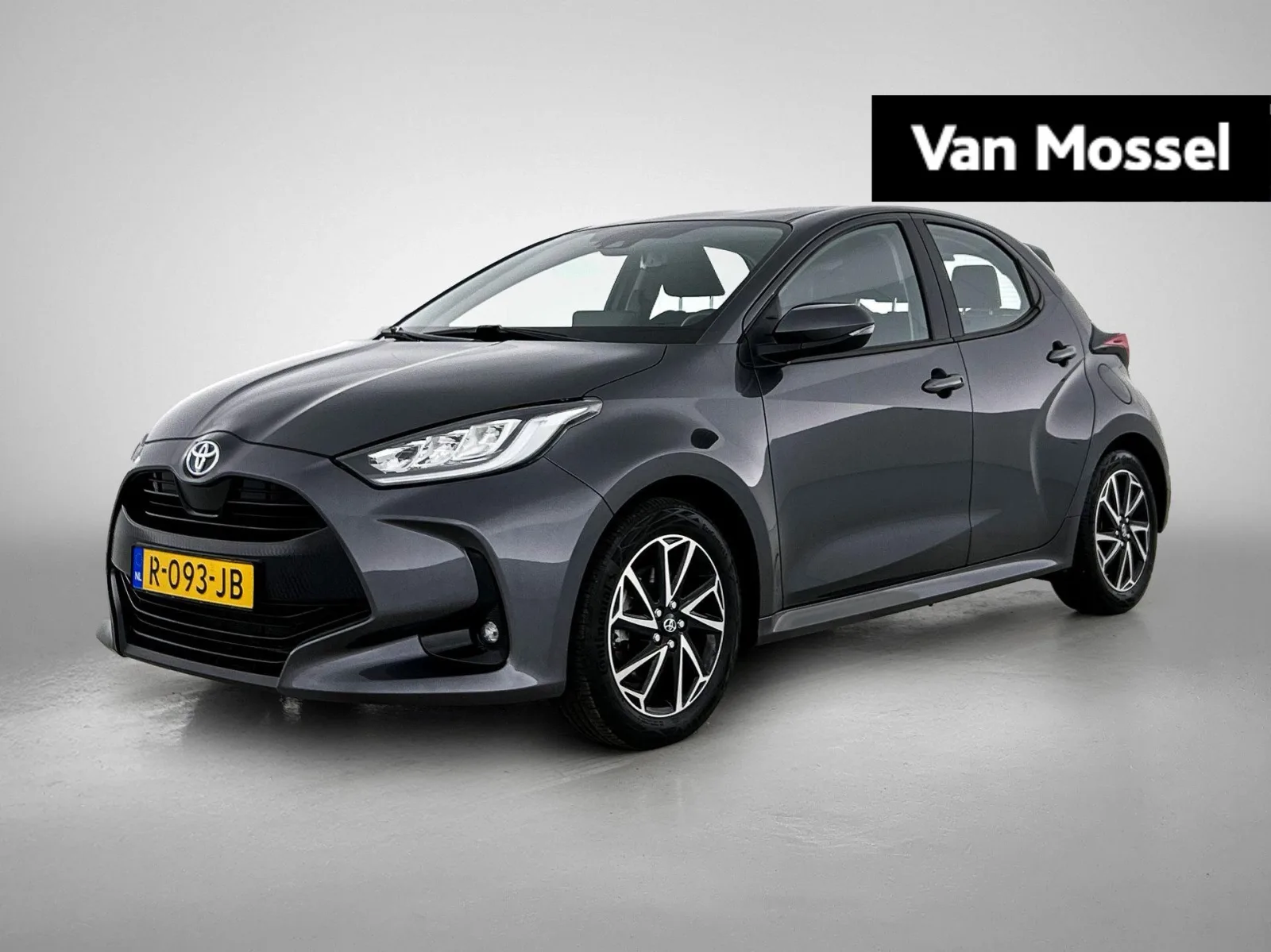 Toyota Yaris (2022) — foto 1