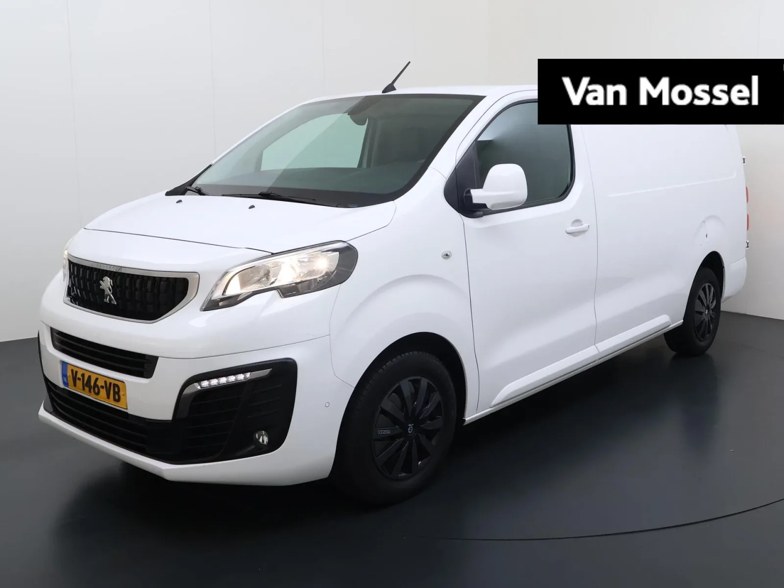 Peugeot Expert (2019) — foto 1