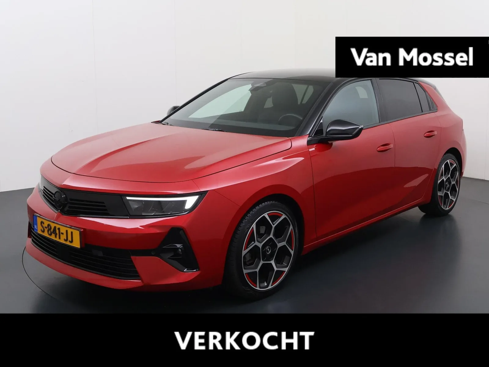 Opel Astra (2023) — foto 1