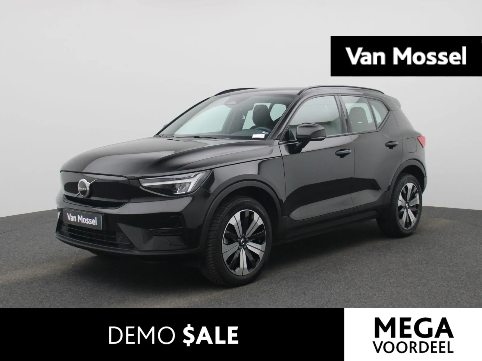 Volvo XC40 (2023) — foto 1