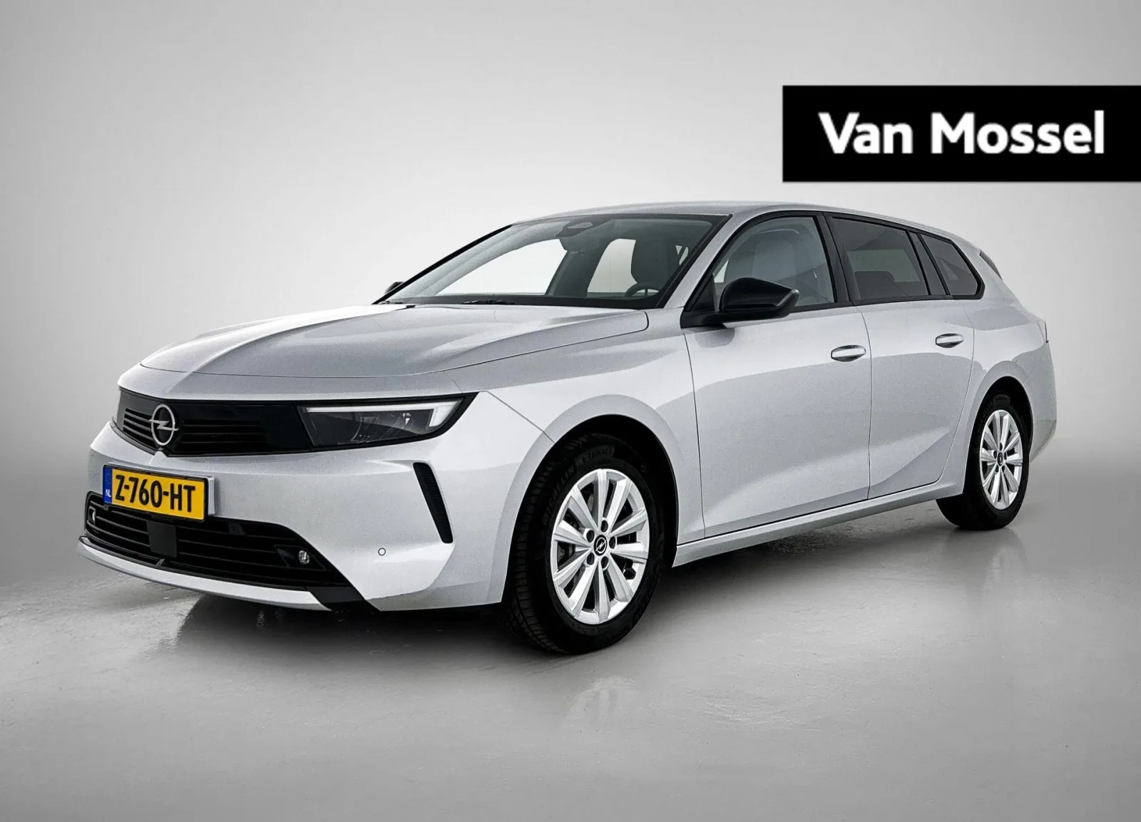Opel Astra (2024) — foto 1
