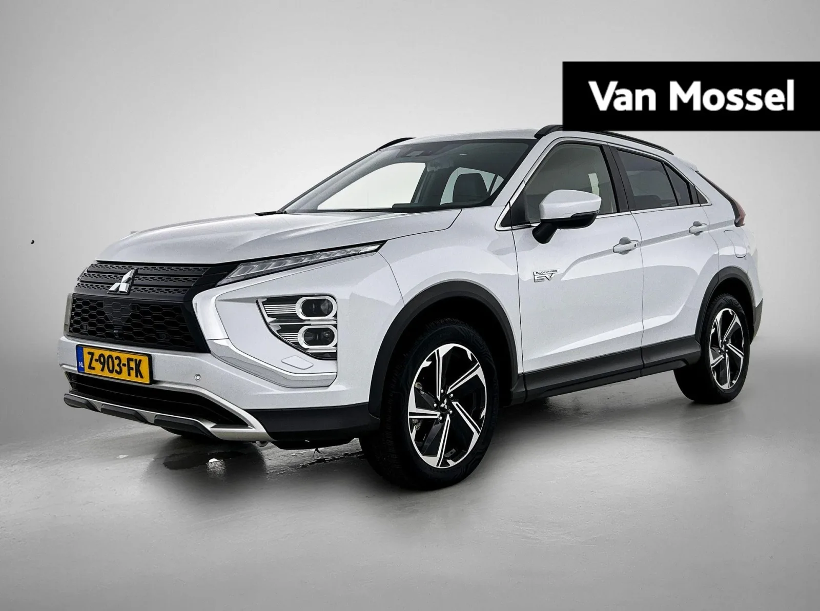 Mitsubishi Eclipse Cross (2024) — foto 1