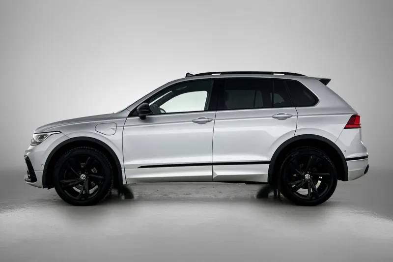 Volkswagen Tiguan (2022)
