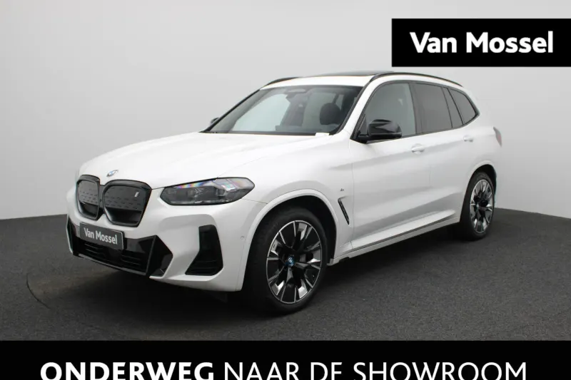 BMW iX3 (2024)