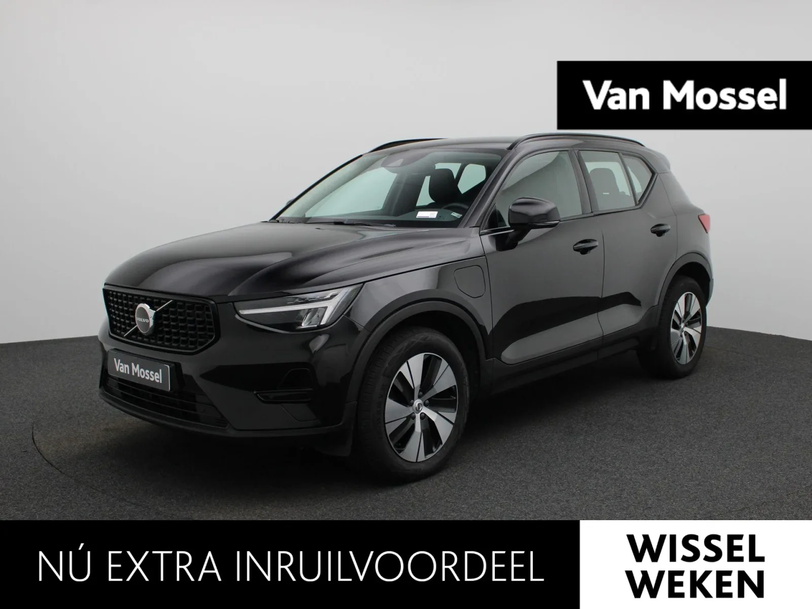 Volvo XC40 (2023) — foto 1