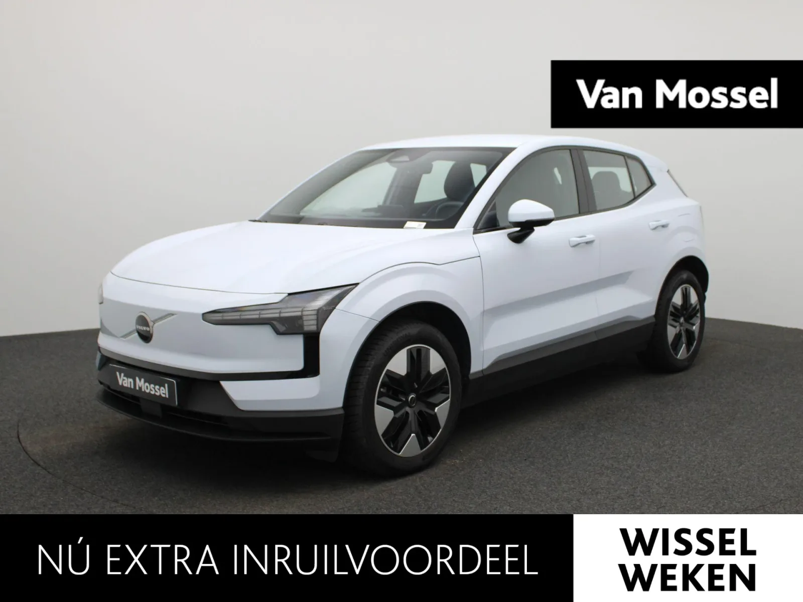 Volvo EX30 (2024) — foto 1