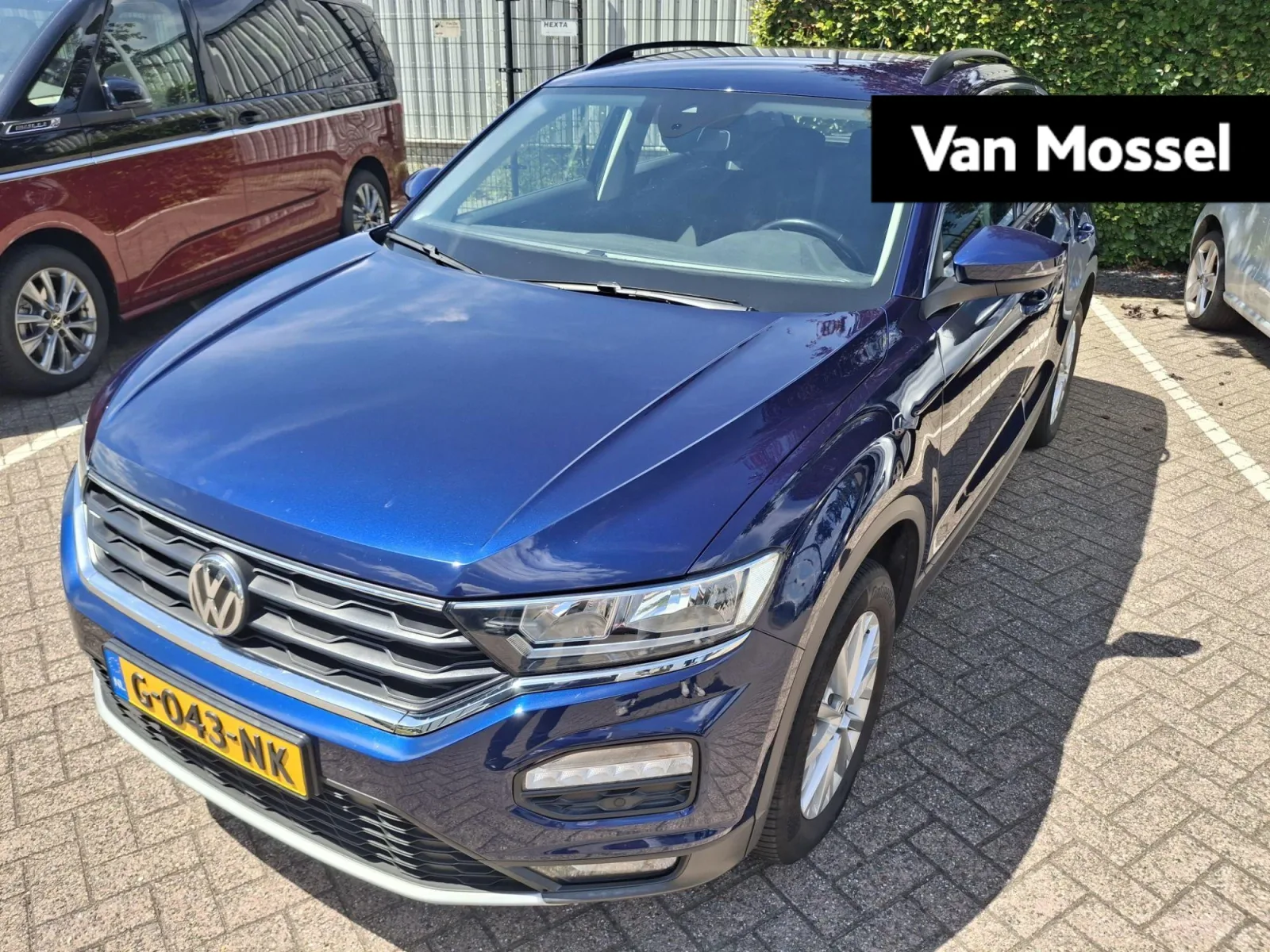 Volkswagen T-Roc (2019) — foto 1