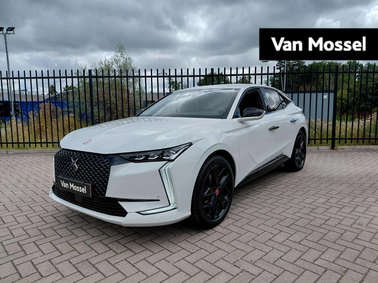DS 4 (2022) — foto 1