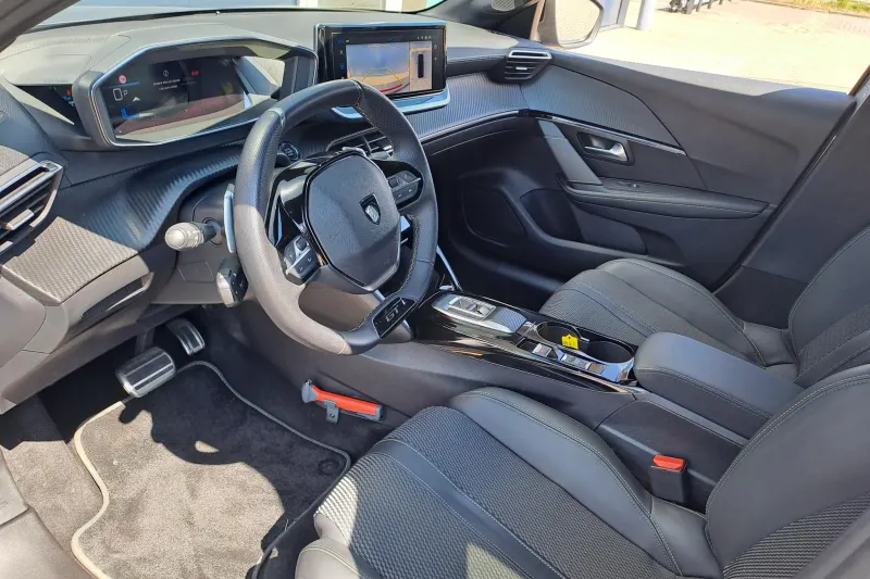 Peugeot 208 (2025)