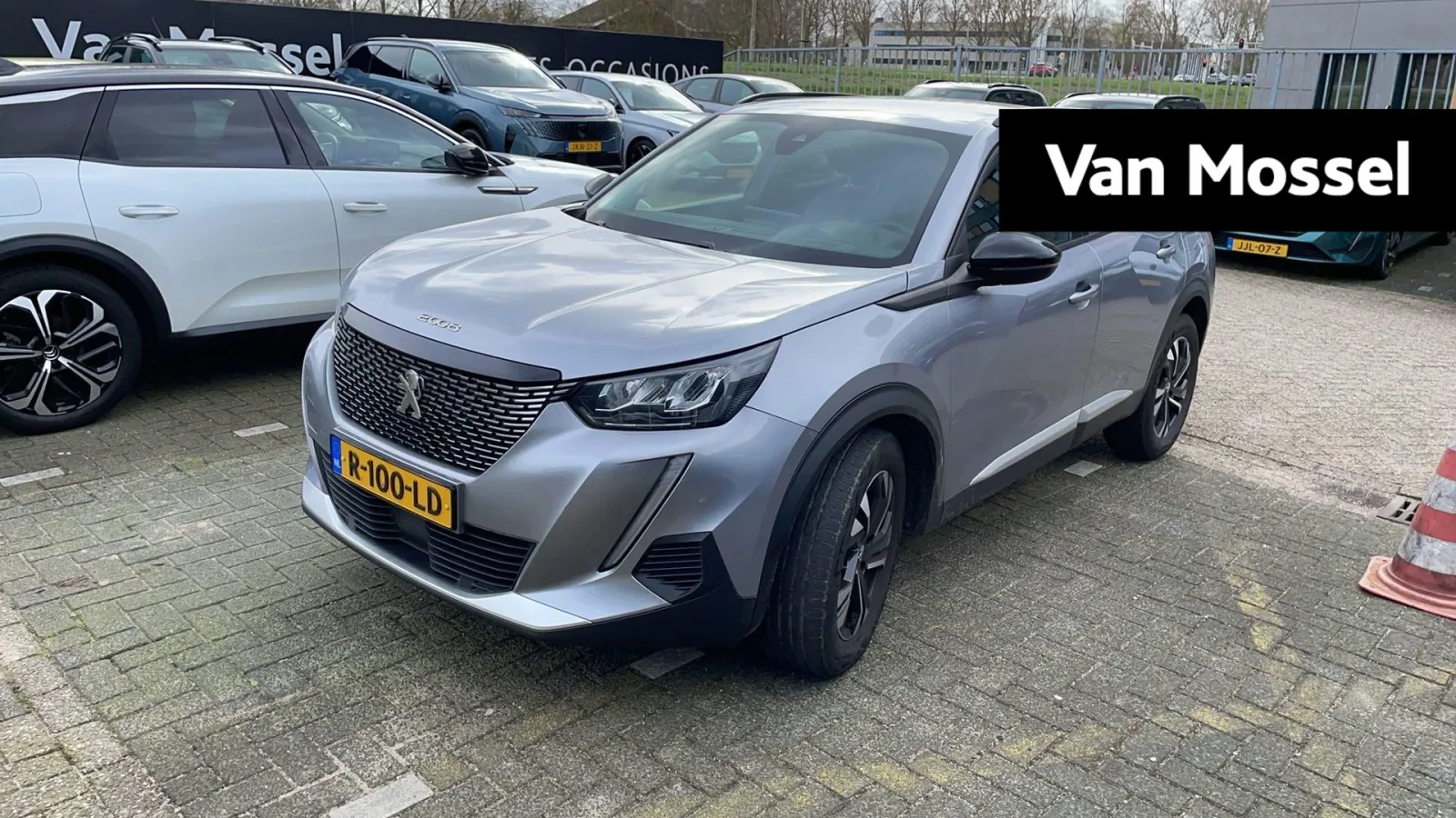 Peugeot 2008 (2022) — foto 1