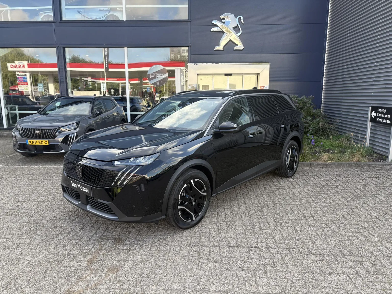 Peugeot E-5008 (2026) — foto 1