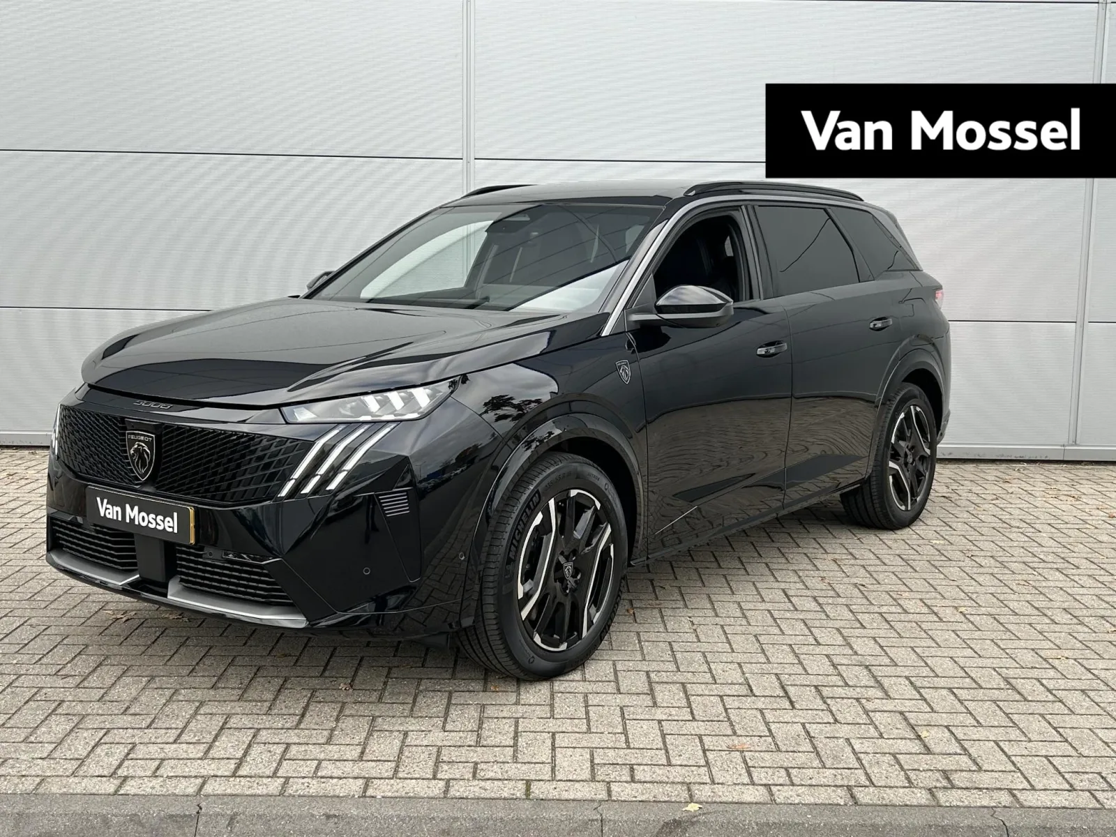 Peugeot E-5008 (2025) — foto 1