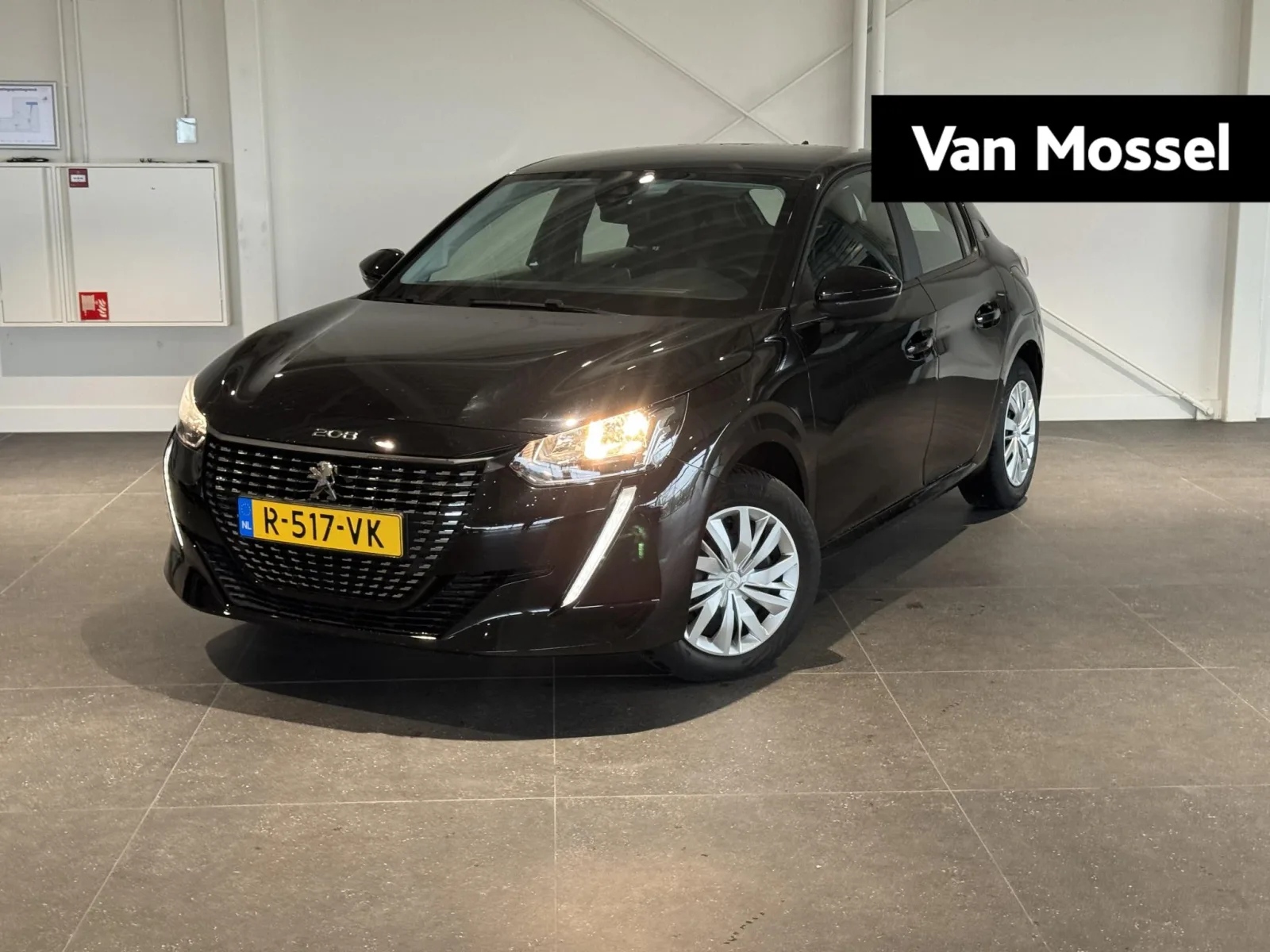 Peugeot 208 (2023) — foto 1