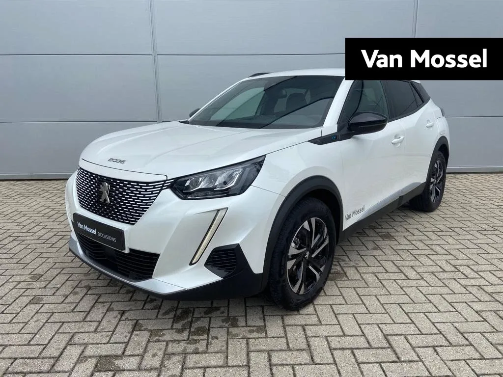 Peugeot e-2008 (2023) — foto 1