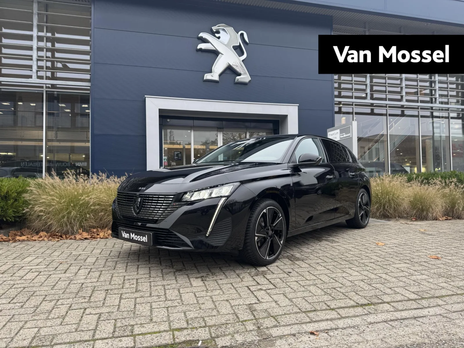 Peugeot e-308 (2024) — foto 1