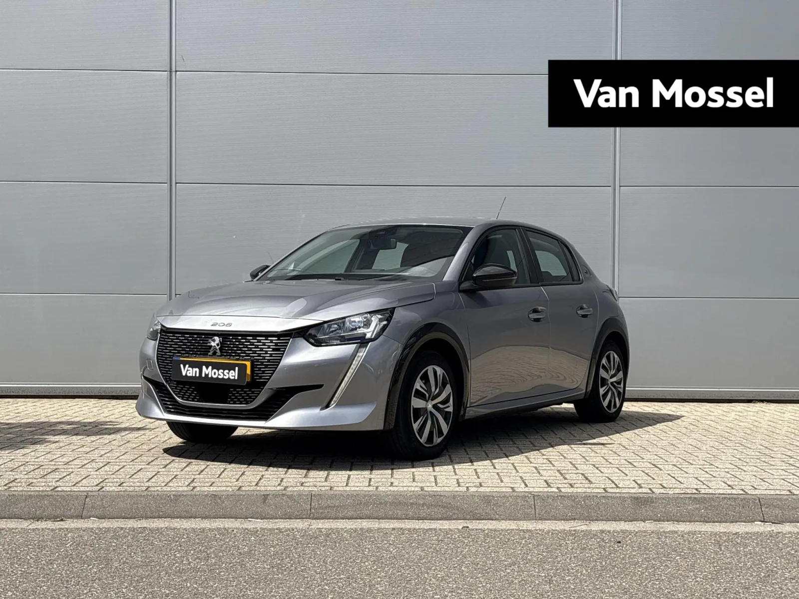 Peugeot e-208 (2023) — foto 1