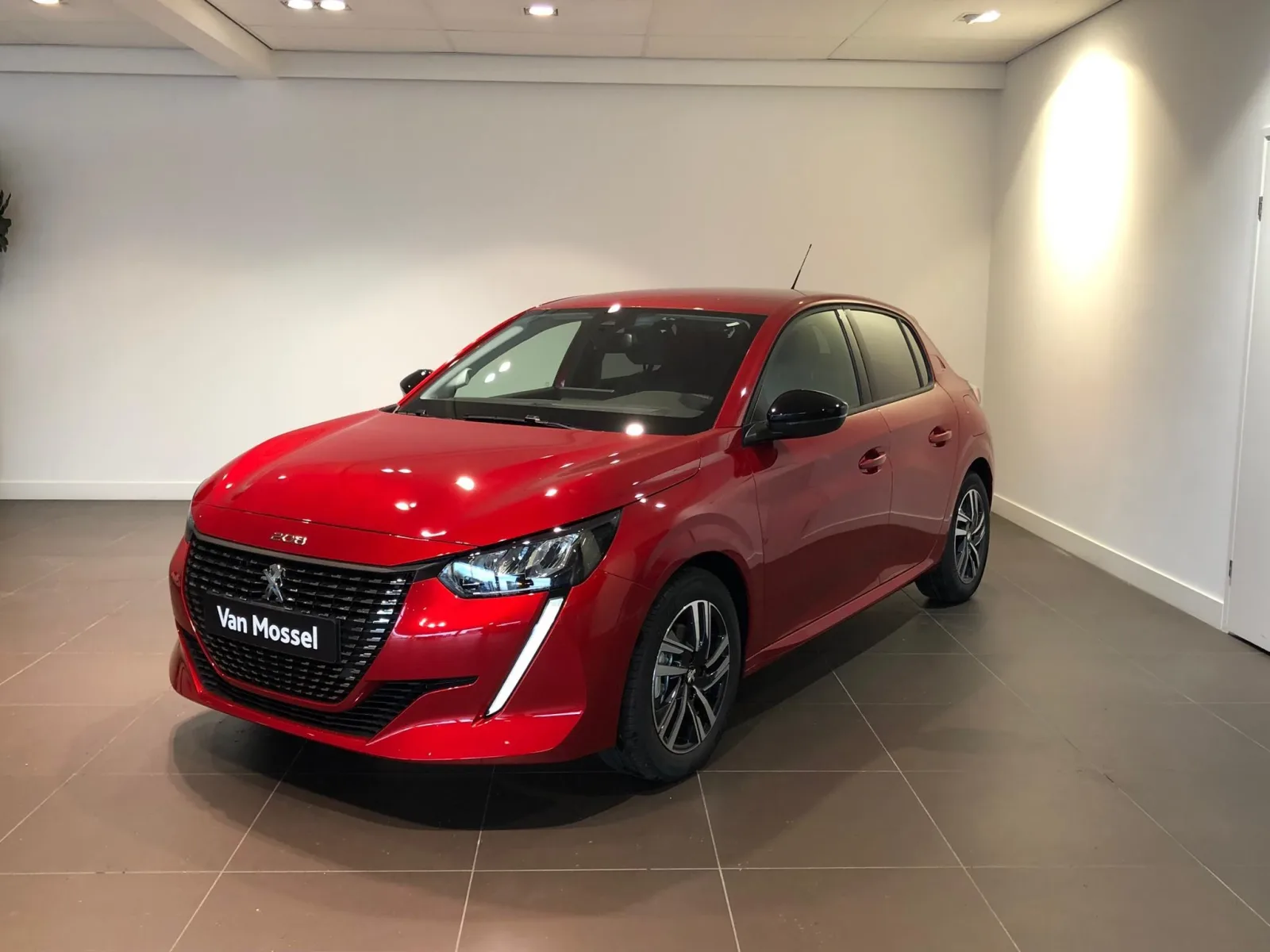 Peugeot 208 (2023) — foto 1