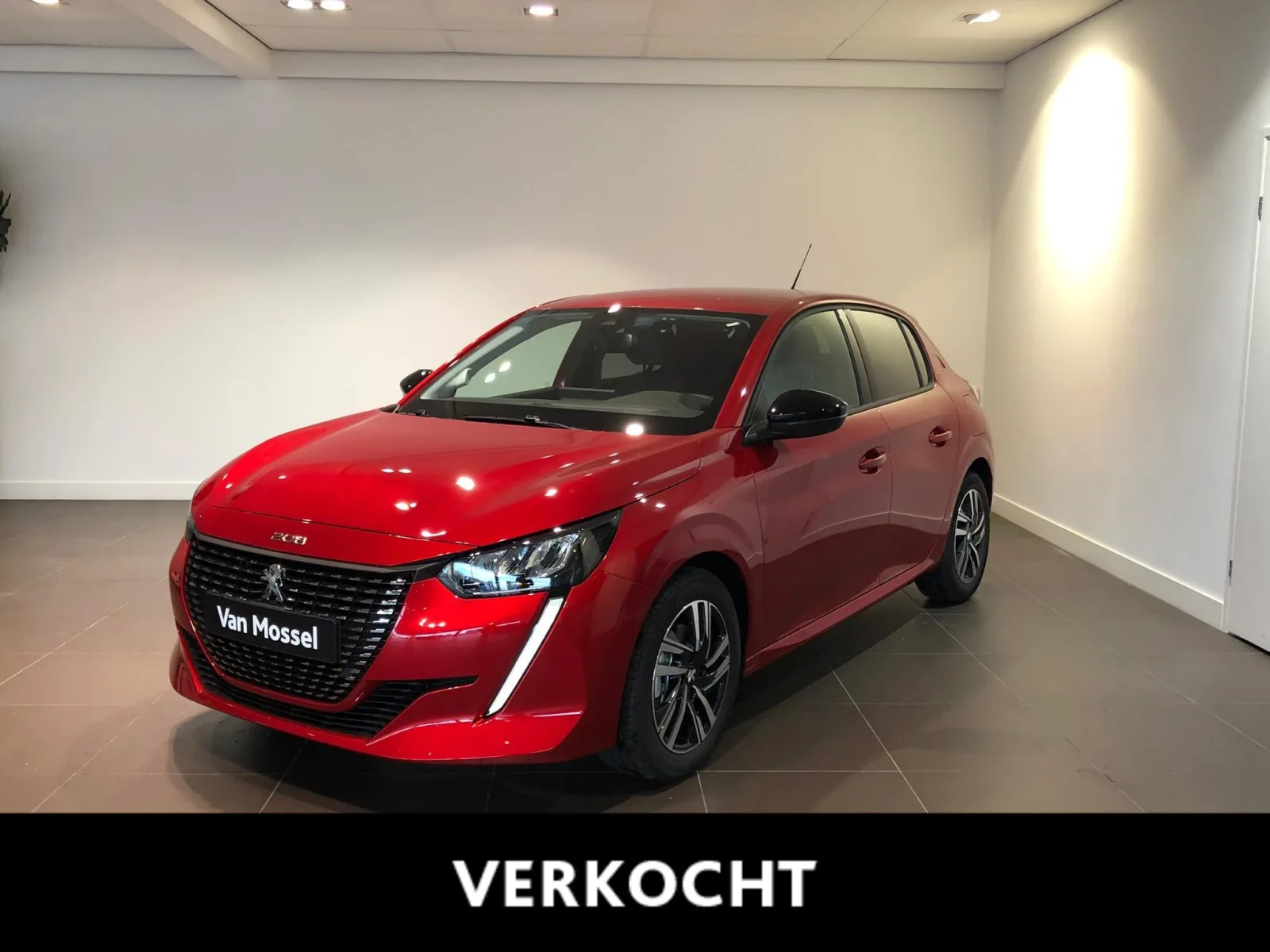 Peugeot 208 (2023) — foto 1