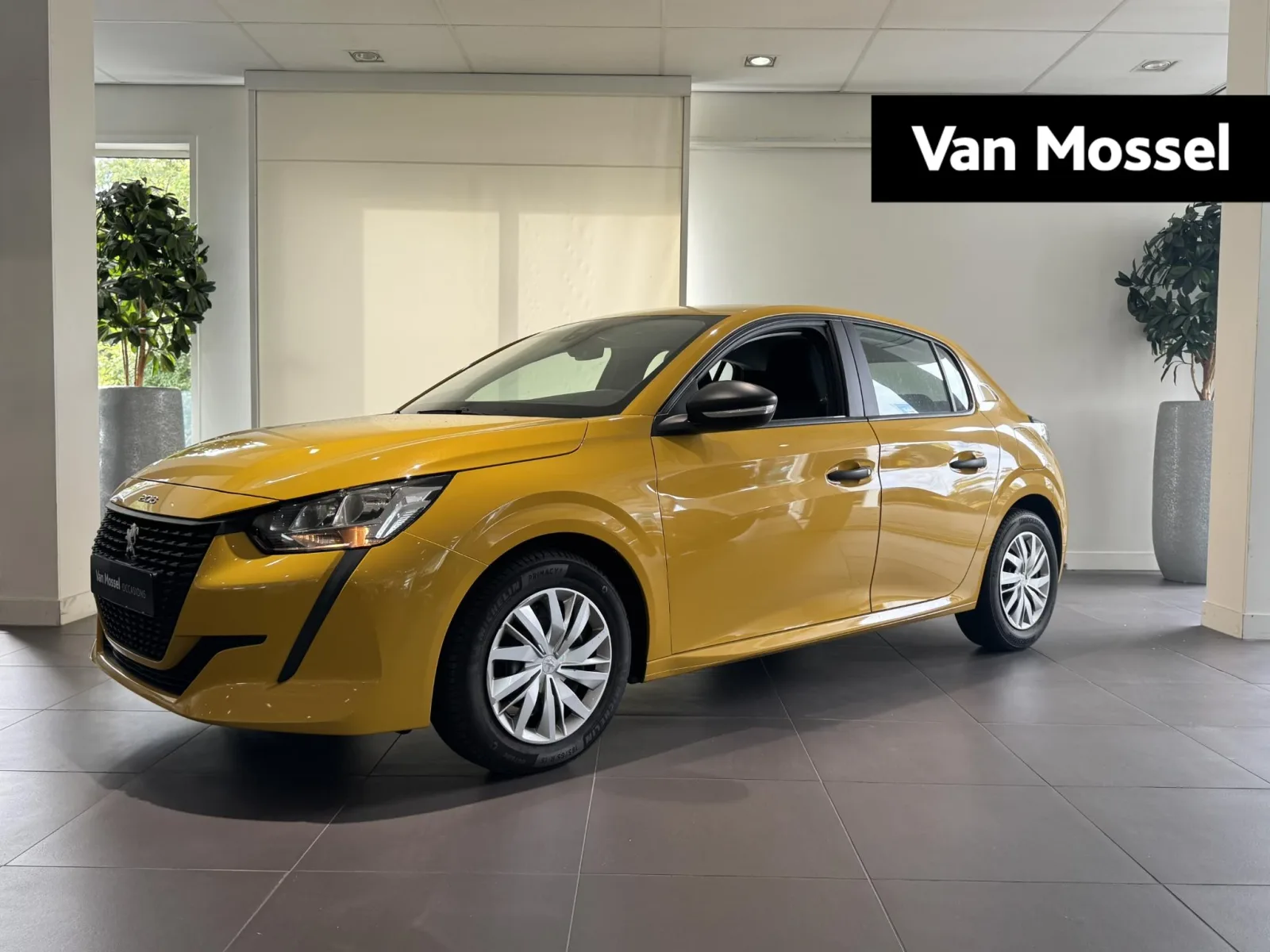 Peugeot 208 (2021) — foto 1