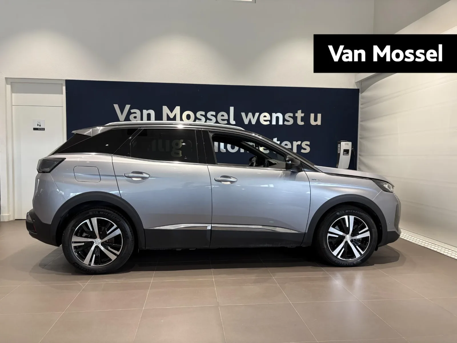 Peugeot 3008 (2023) — foto 1