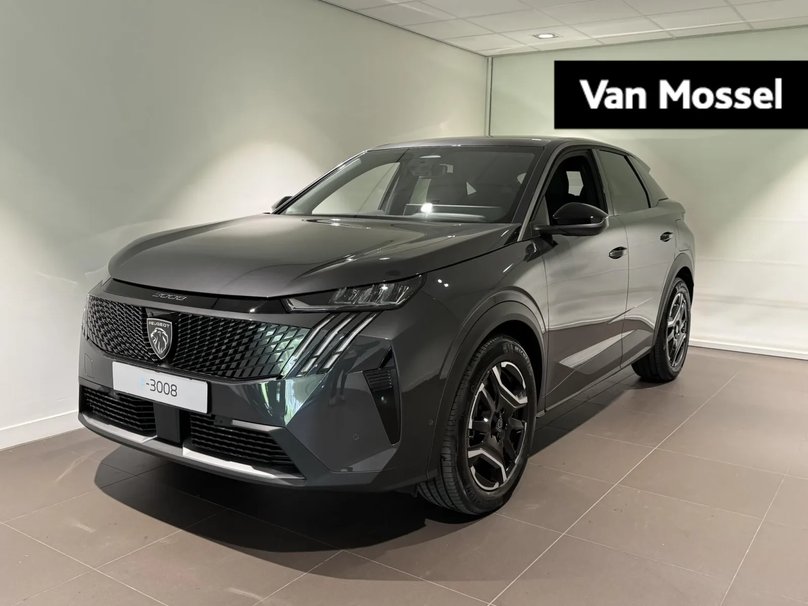 Peugeot e-3008 (2024) — foto 1