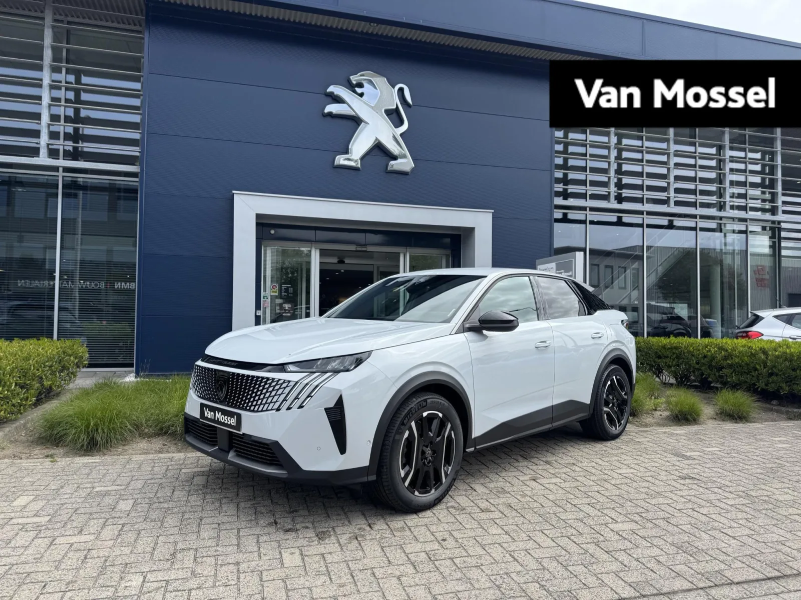 Peugeot e-3008 (0) — foto 1
