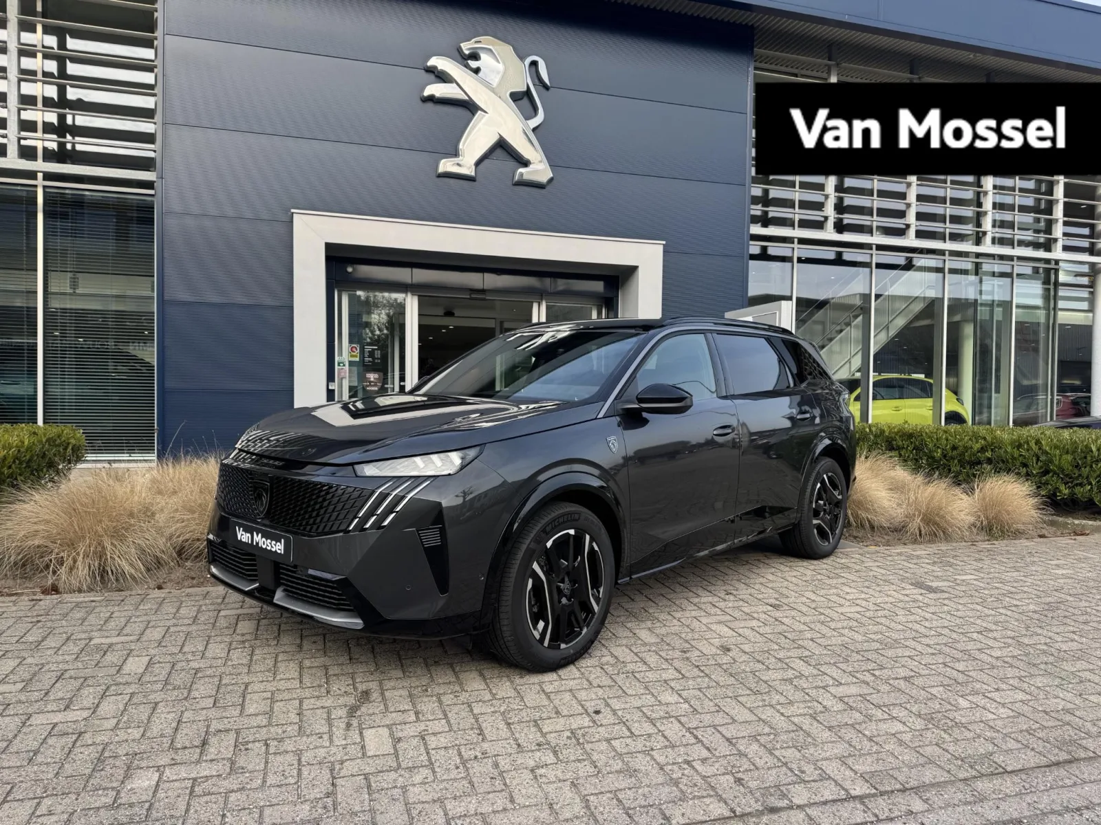 Peugeot E-5008 (2026) — foto 1