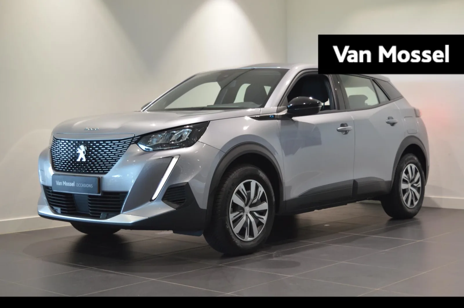 Peugeot e-2008 (2023) — foto 1