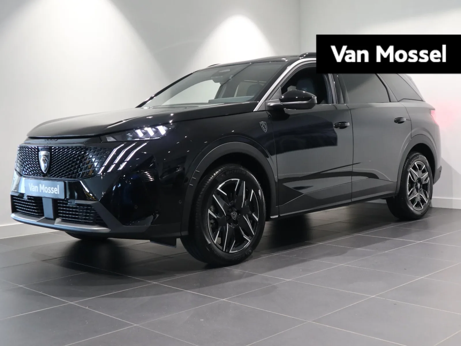 Peugeot E-5008 (2025) — foto 1