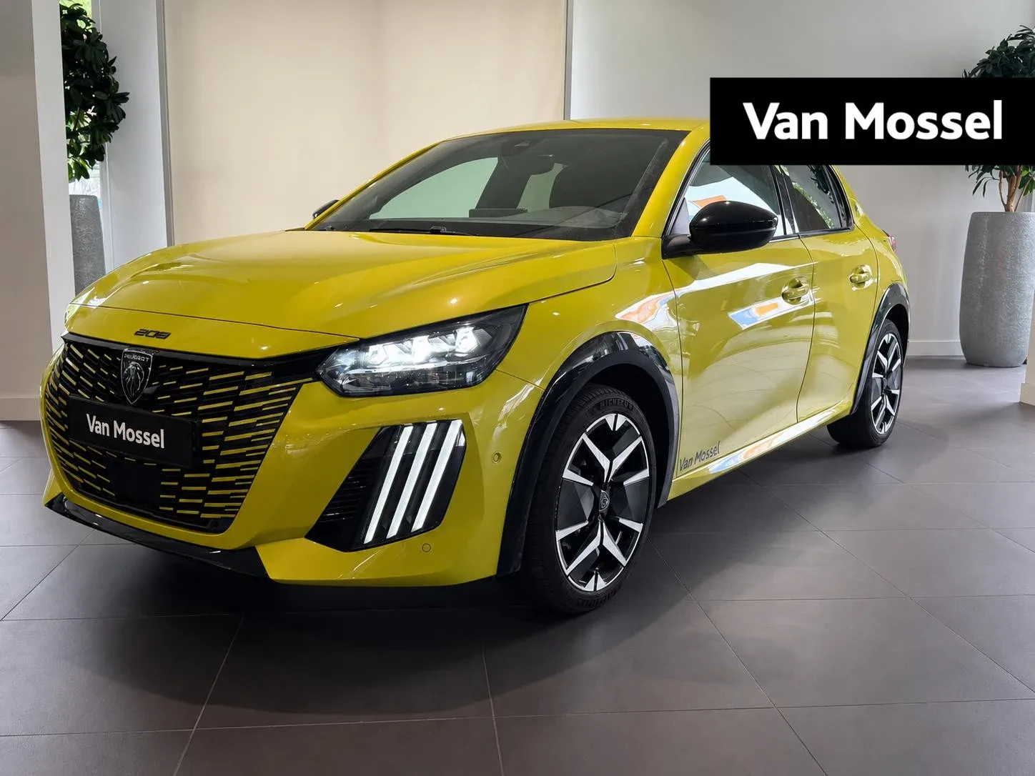 Peugeot e-208 (2024) — foto 1