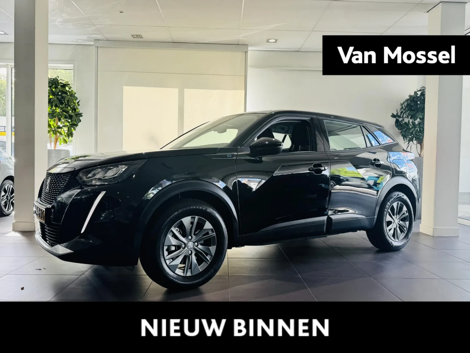Peugeot e-2008 (2022) — foto 1
