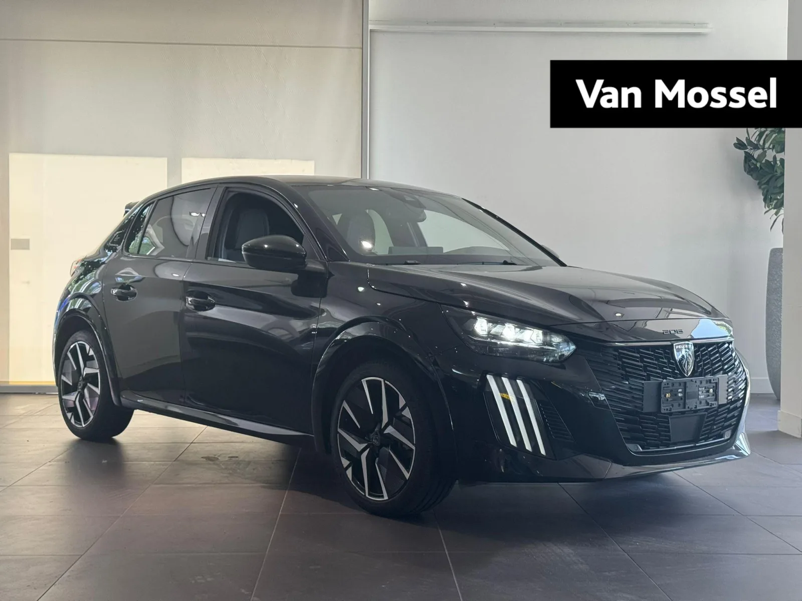Peugeot 208 (2025) — foto 1