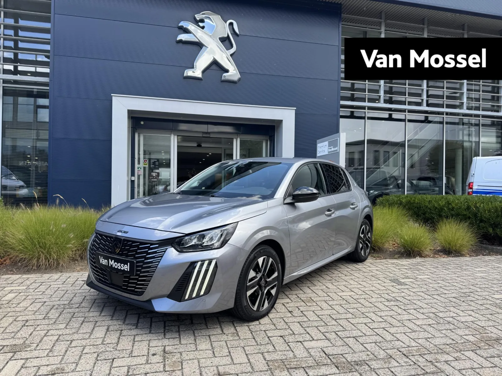 Peugeot 208 (2025) — foto 1