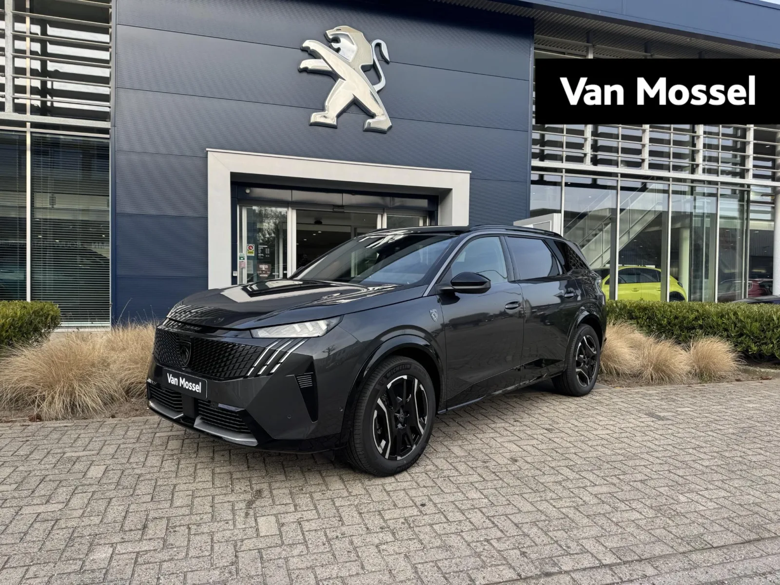 Peugeot E-5008 (2026) — foto 1