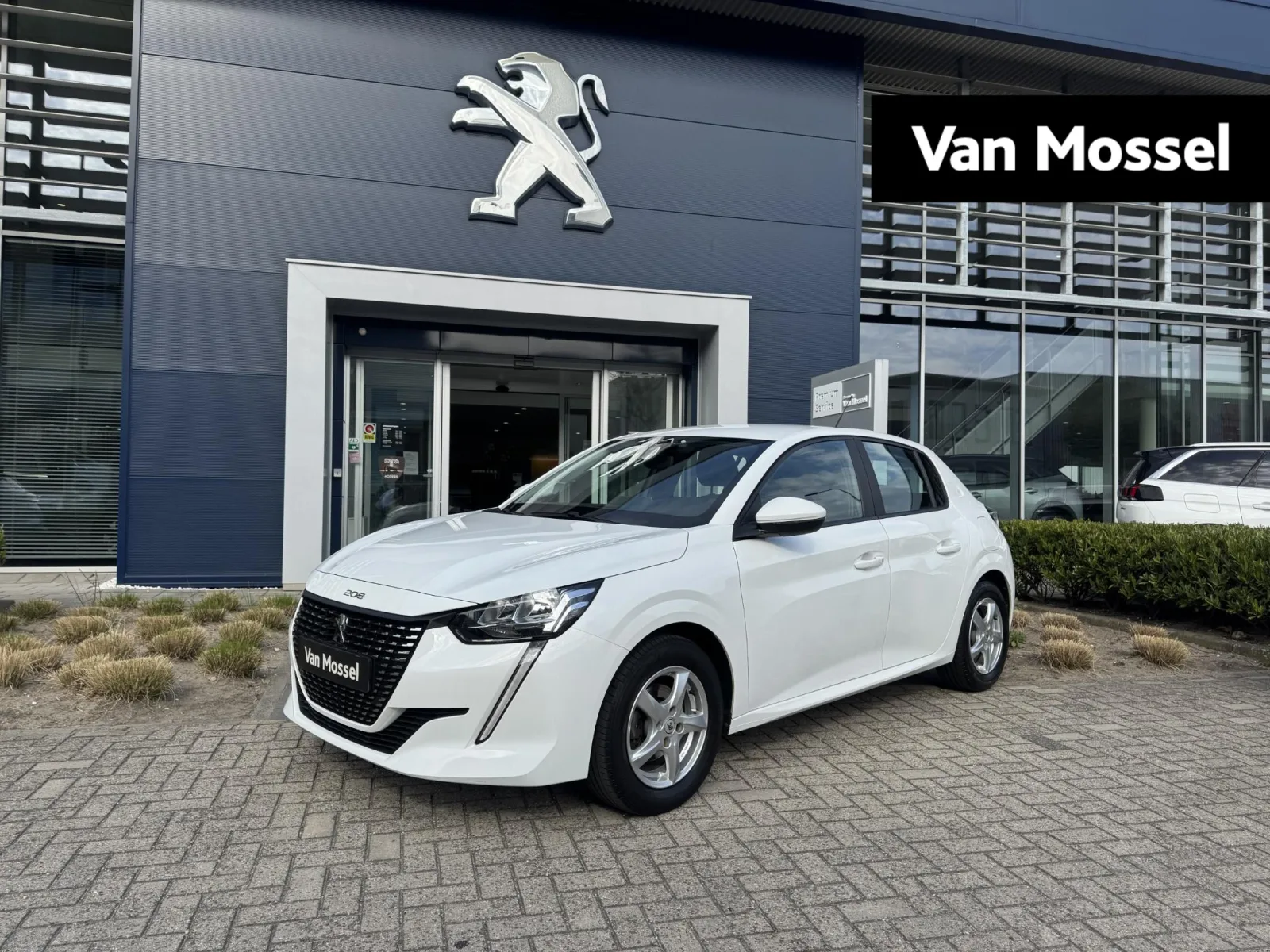 Peugeot 208 (2021) — foto 1