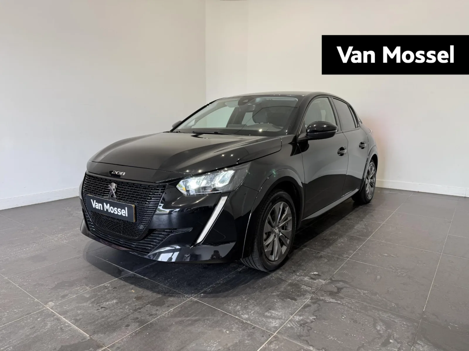 Peugeot e-208 (2023) — foto 1
