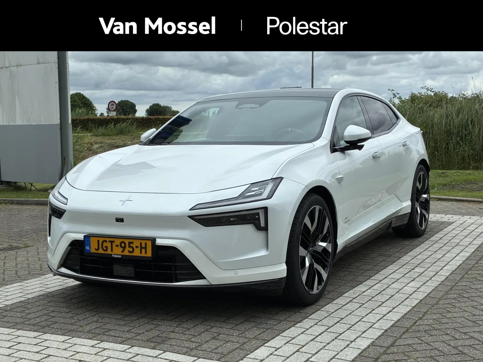 Polestar 4 (2025) — foto 1