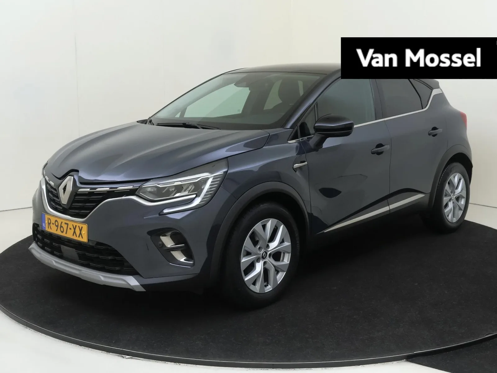 Renault Captur (2022) — foto 1