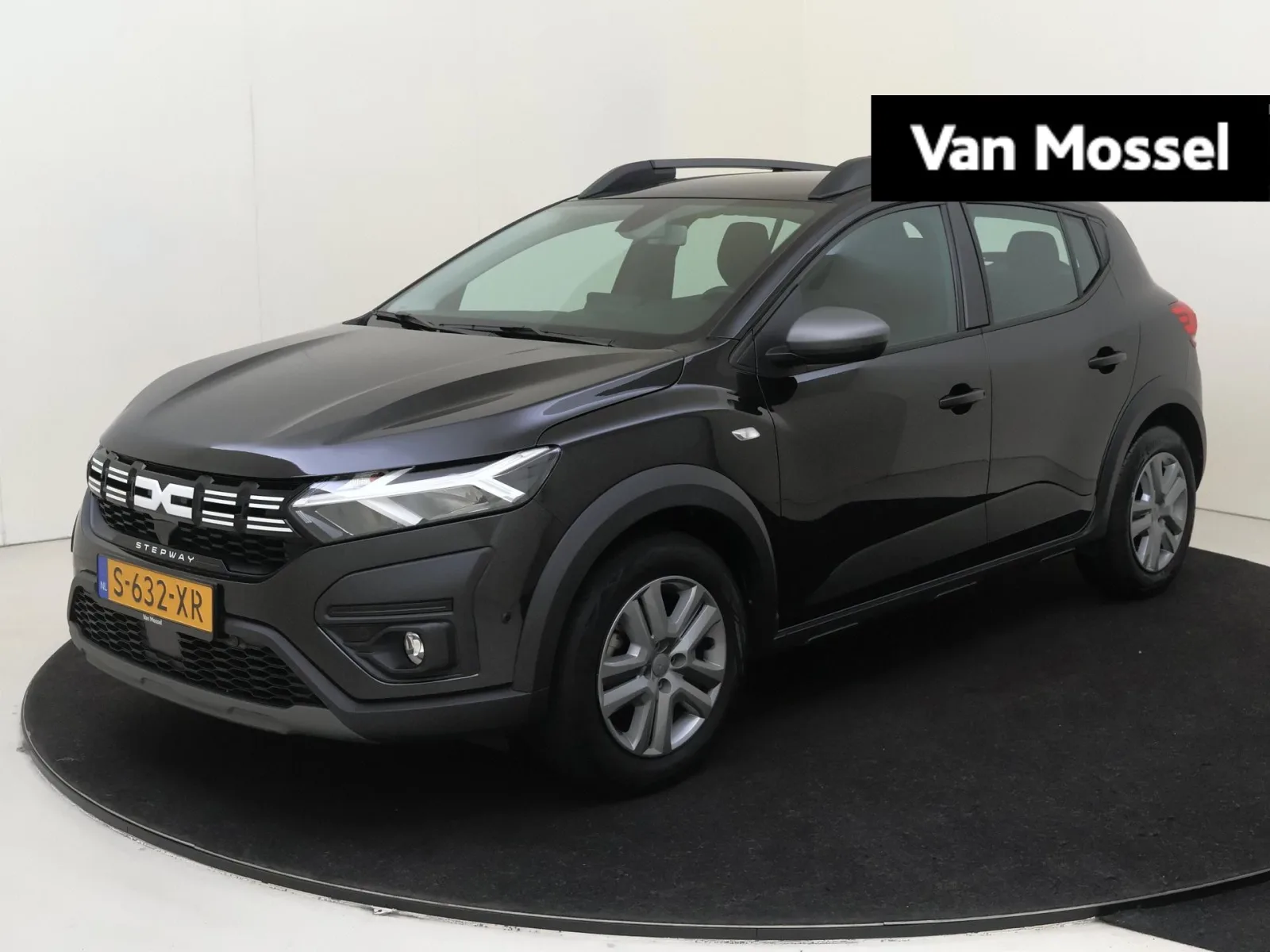 Dacia Sandero Stepway (2023) — foto 1