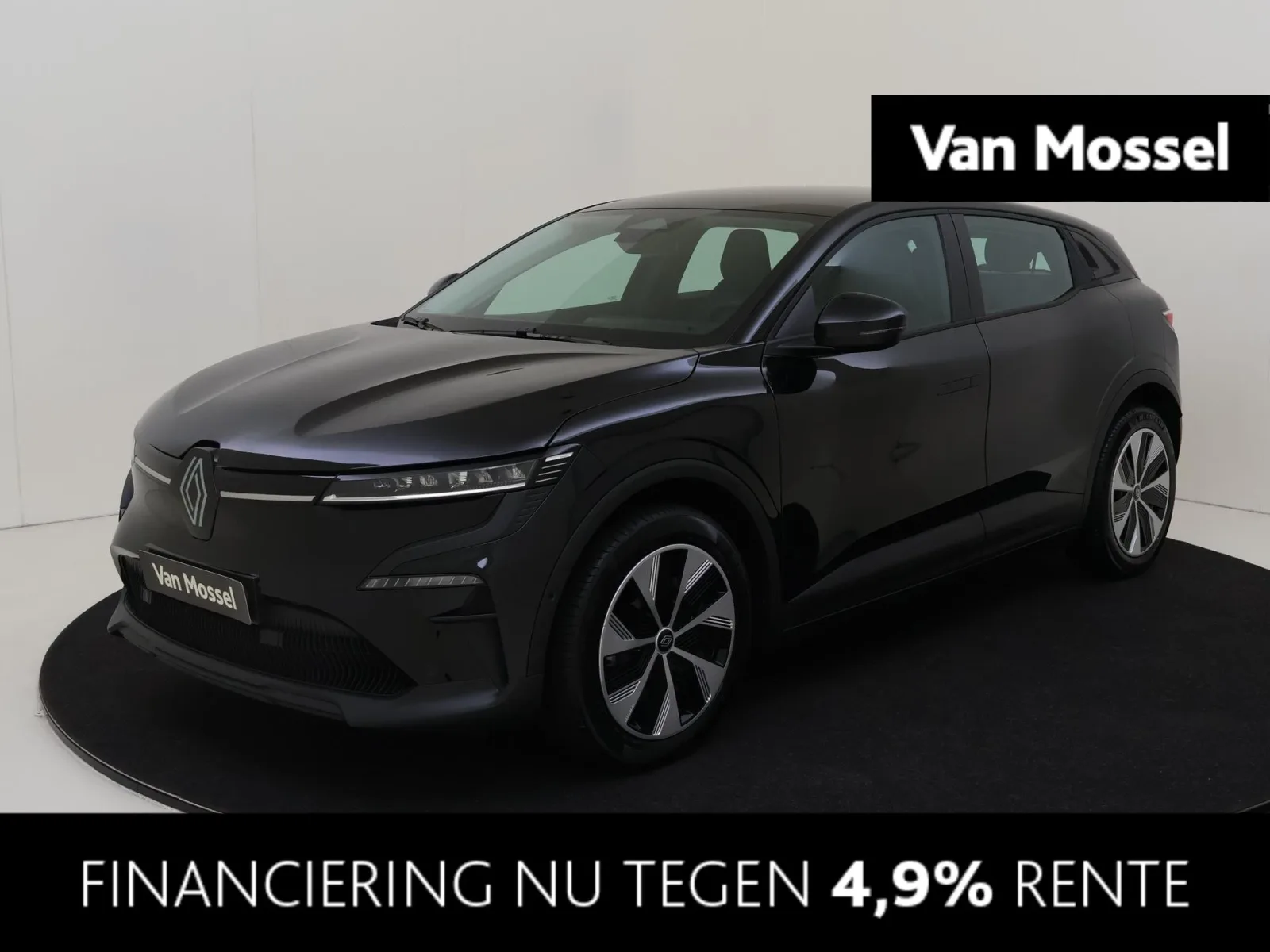 Renault Mégane E-Tech (2023) — foto 1