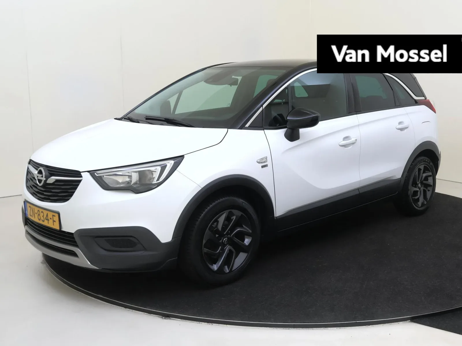 Opel Crossland X (2019) — foto 1