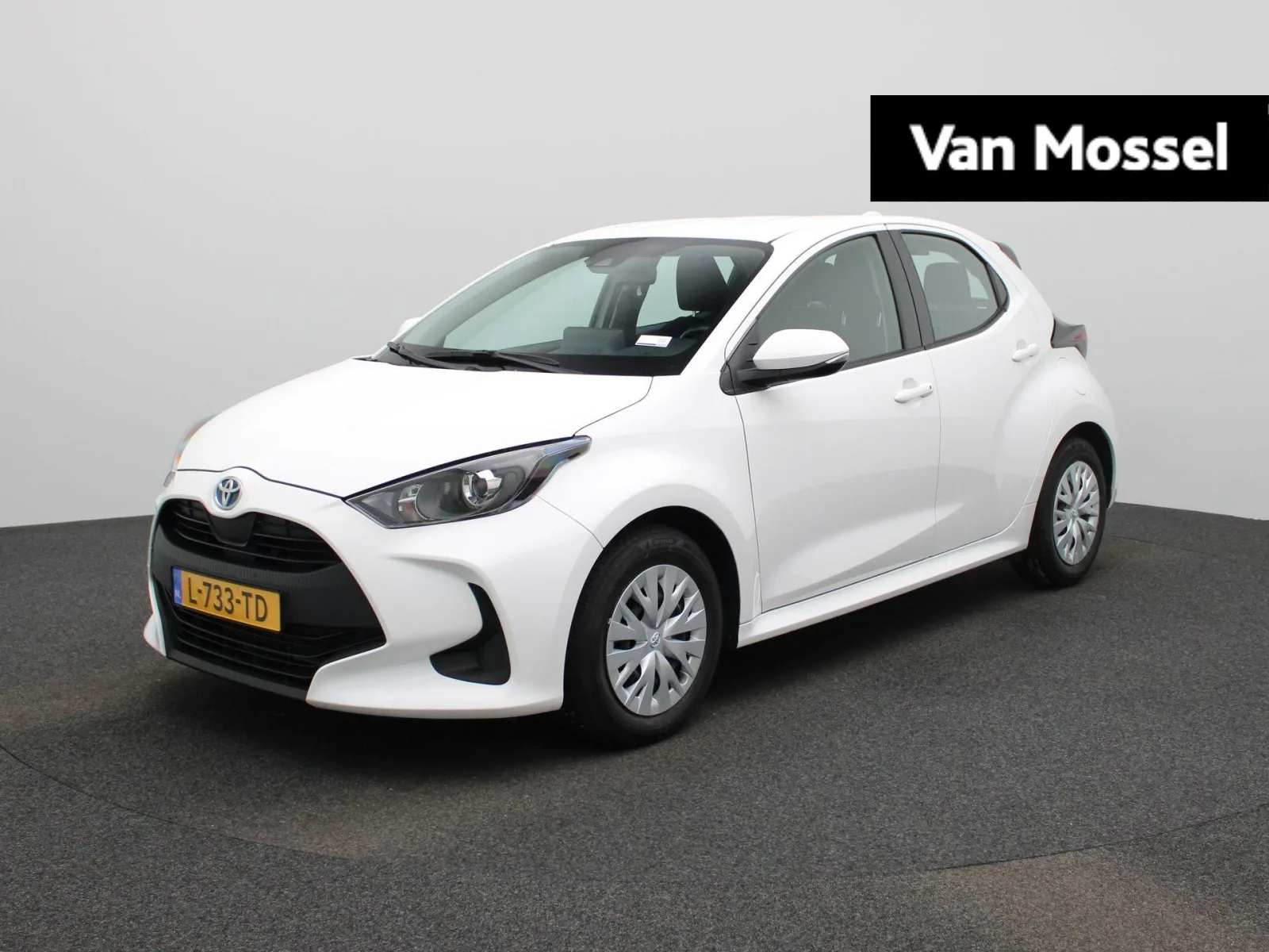 Toyota Yaris (2021) — foto 1