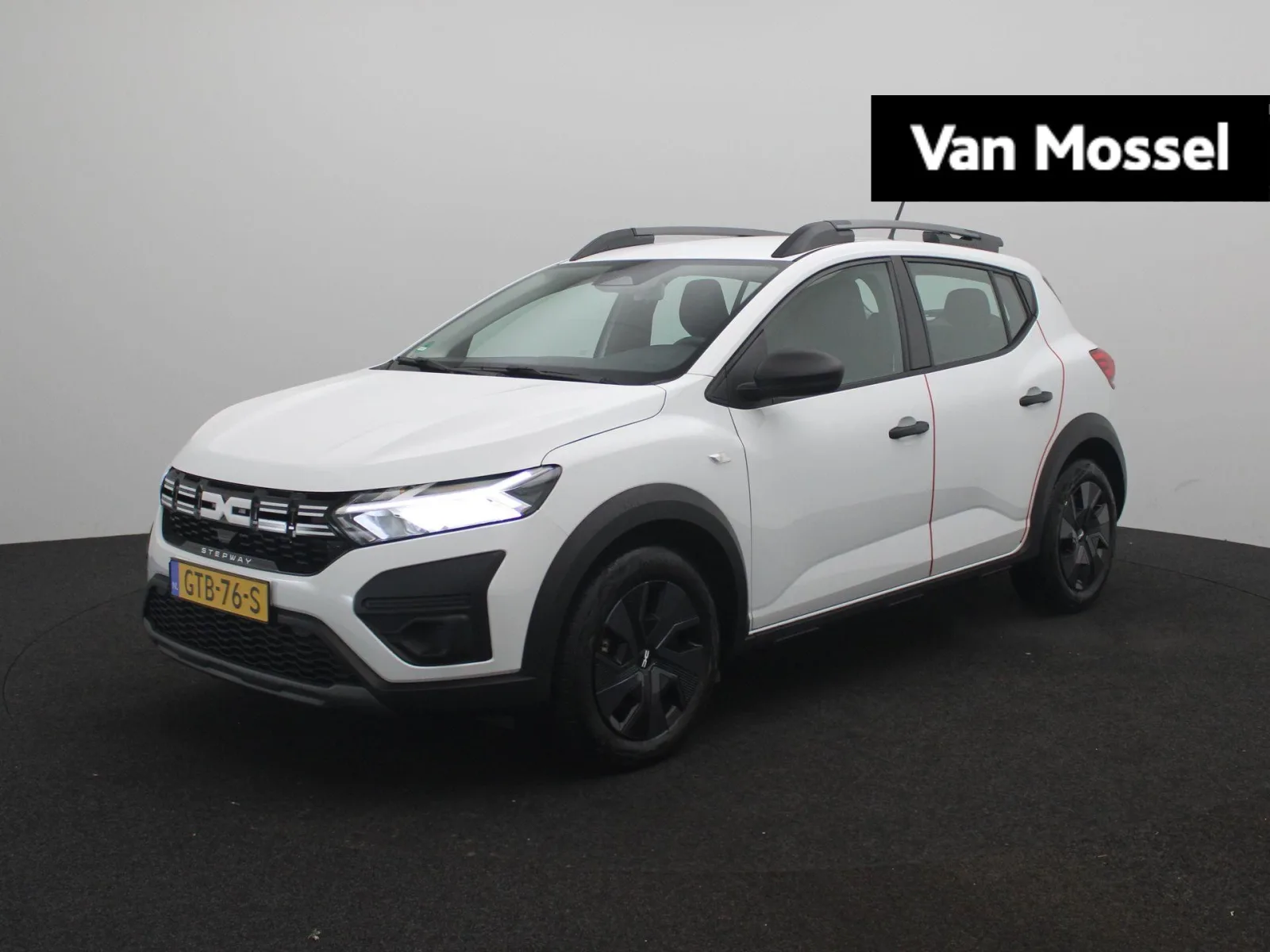 Dacia Sandero Stepway (2024) — foto 1